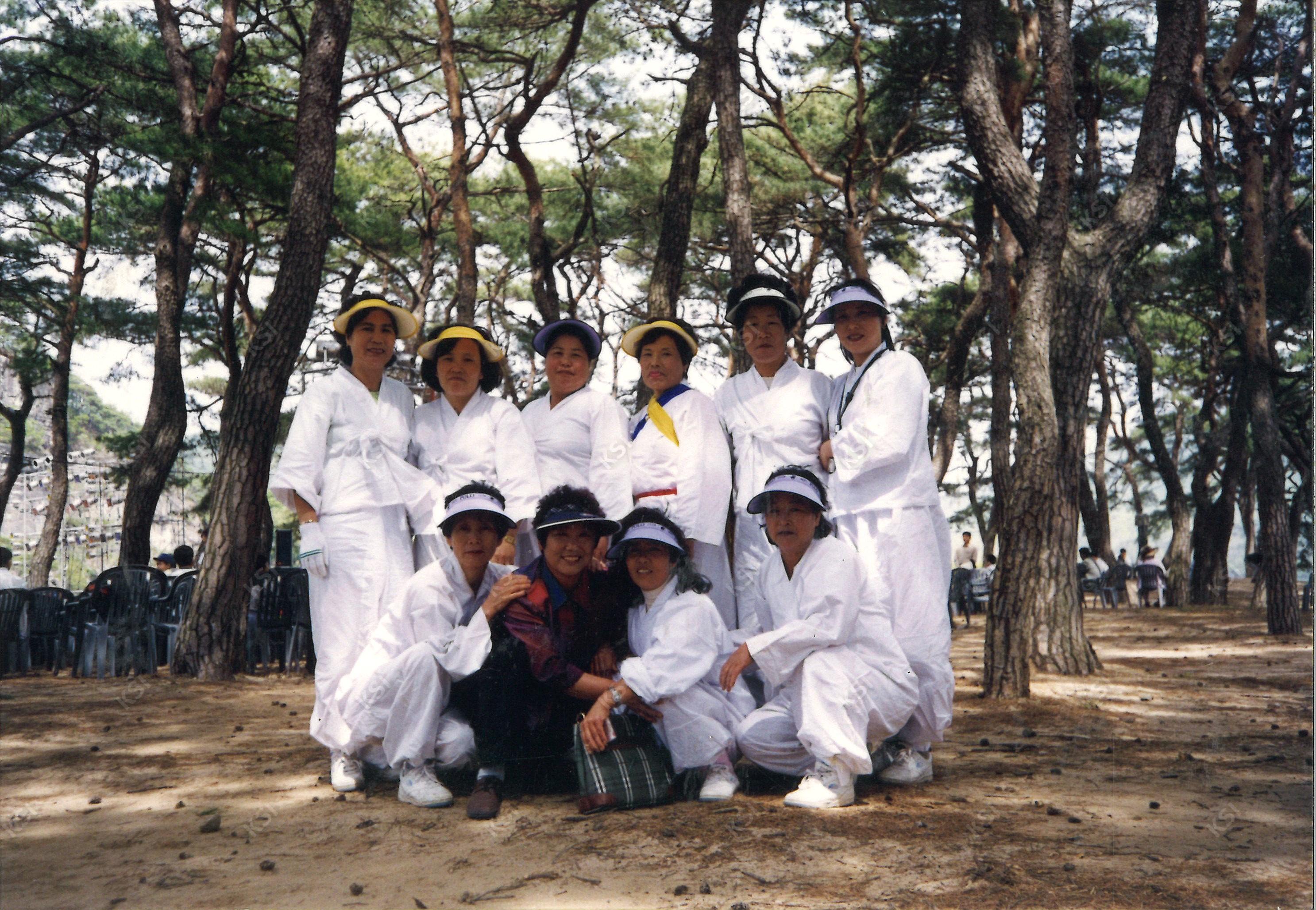 2002년 풍물단 하회마을 행사 참여