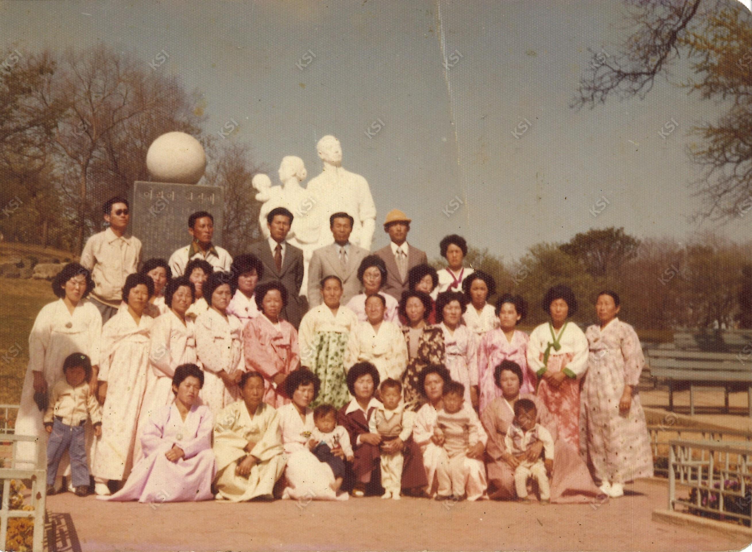 1985년 나비 전시회