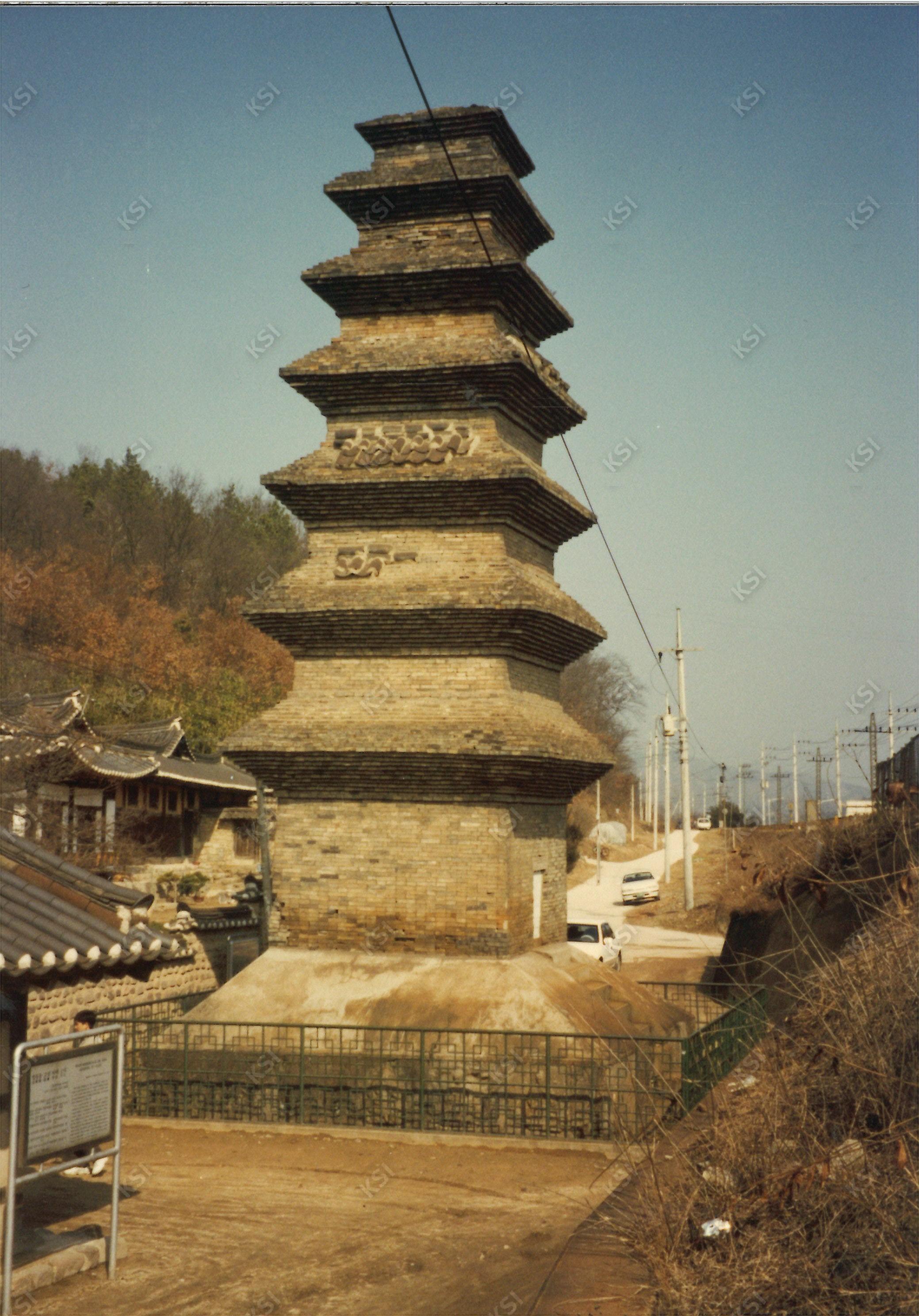 1997년 법흥사지 칠층전탑