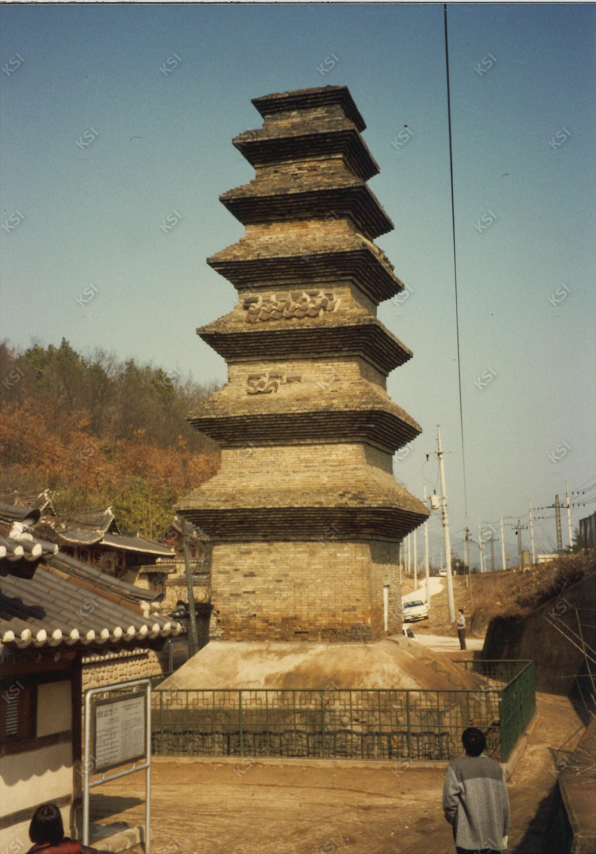 1997년 법흥사지 칠층전탑