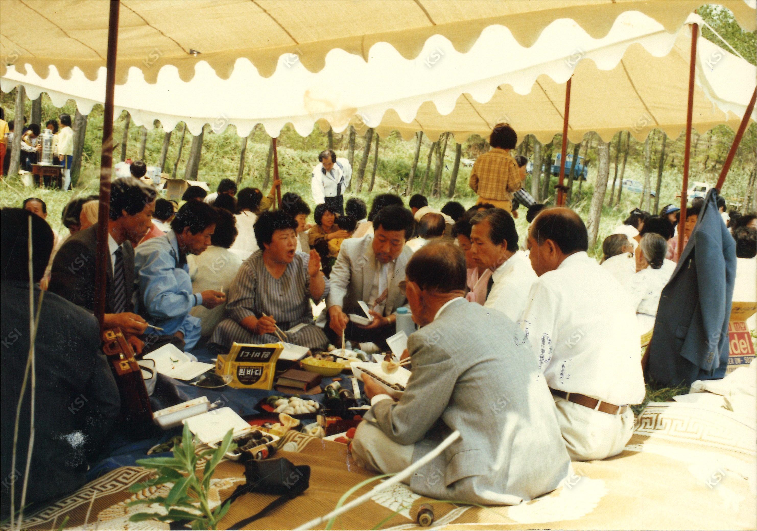 1985년 명동교회 임직