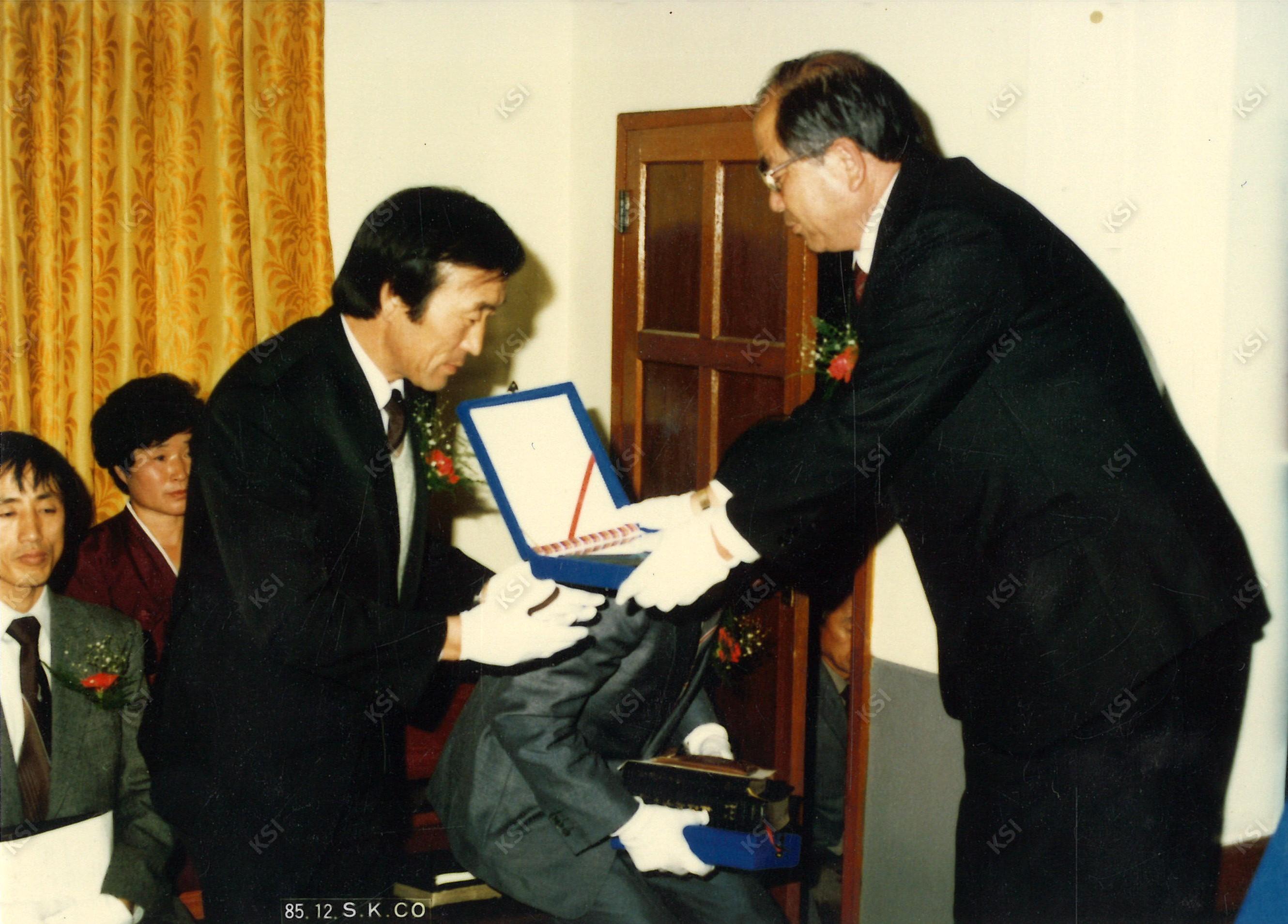 1985년 장로 임직
