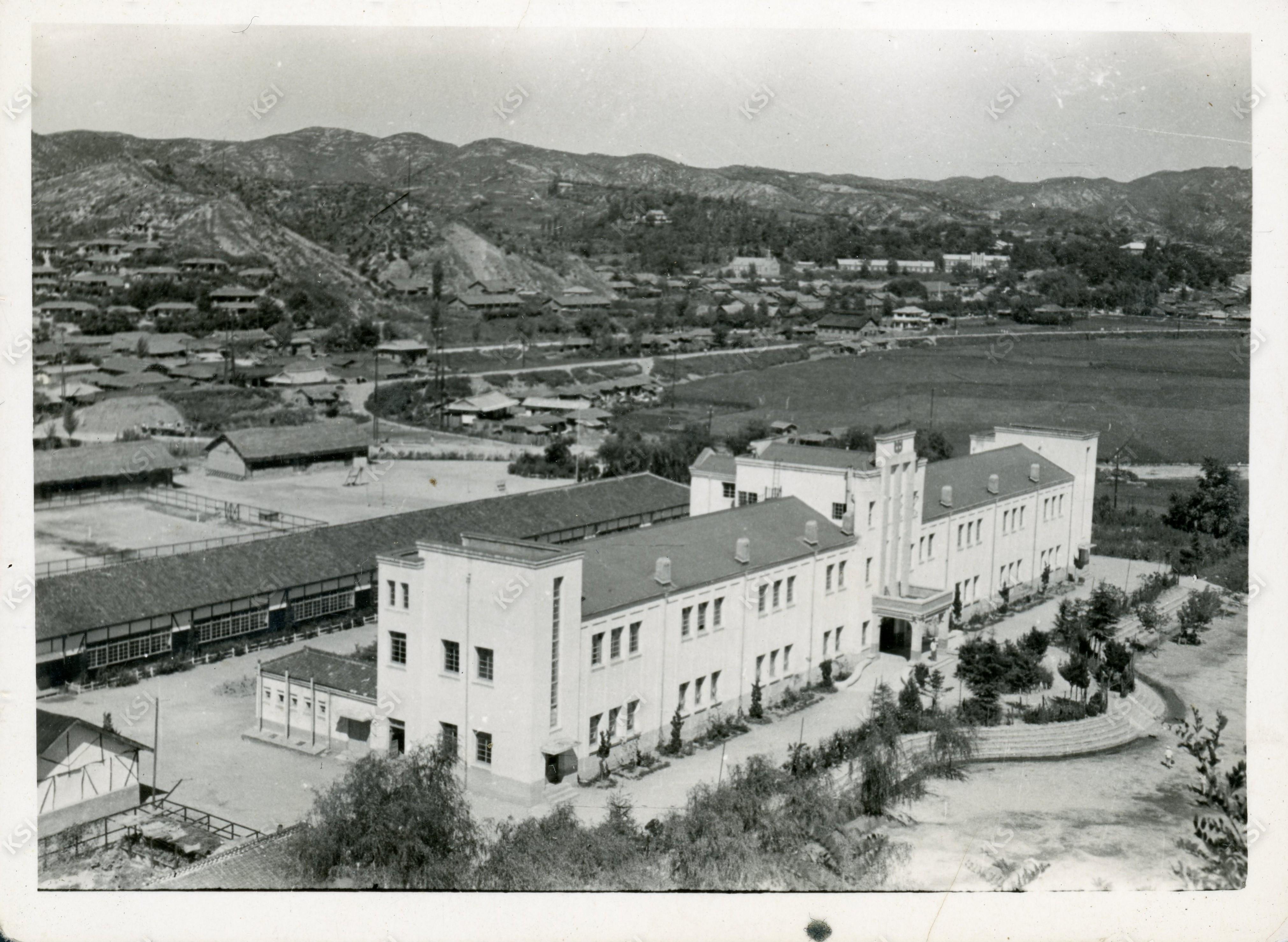 1957년경 안동중학교 전경