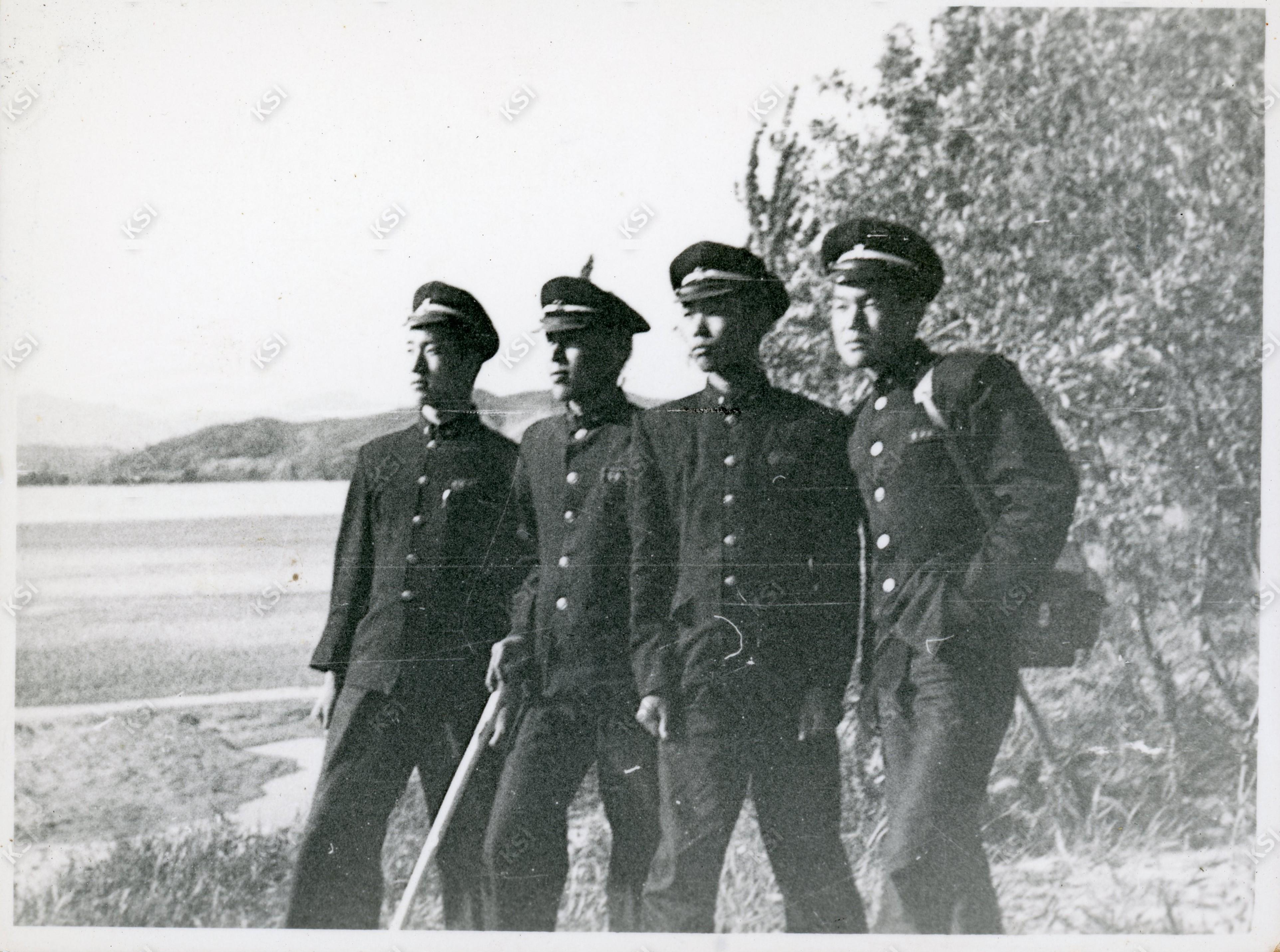 1960년대 고등학교 친구들과 마애마을에서