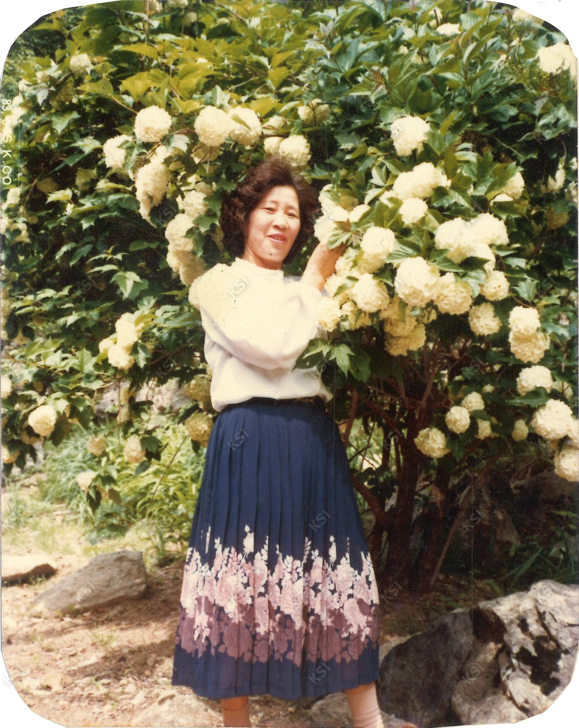 1983년 집 앞에서