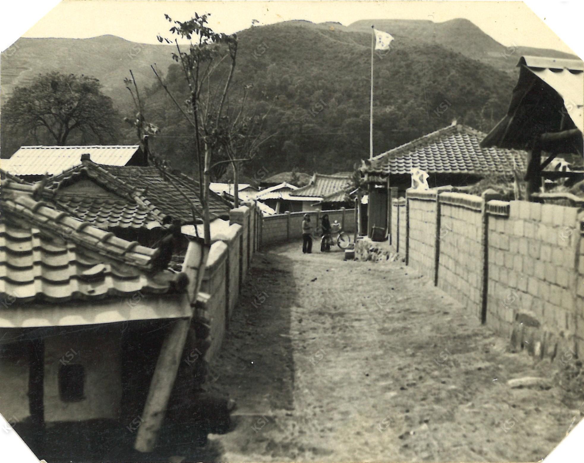 1970년대 중평1리 마을길