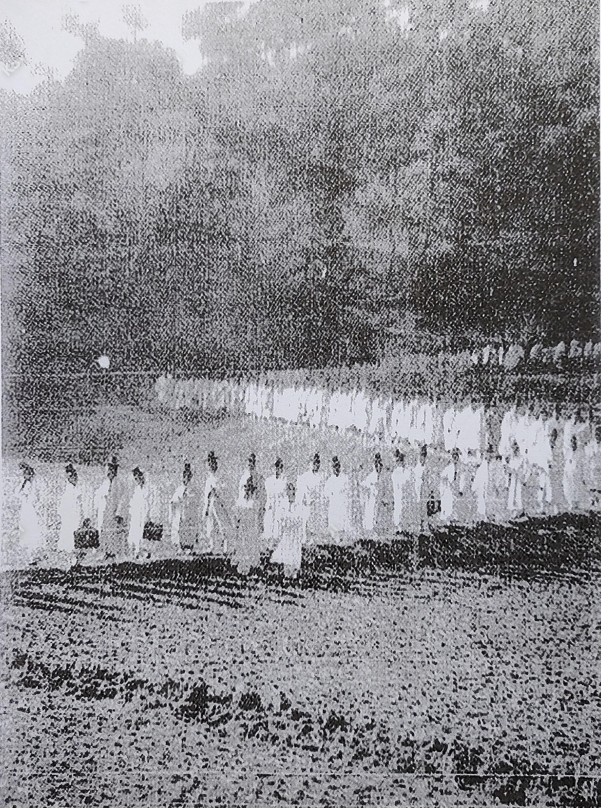1956년 하산하는 유림 행렬